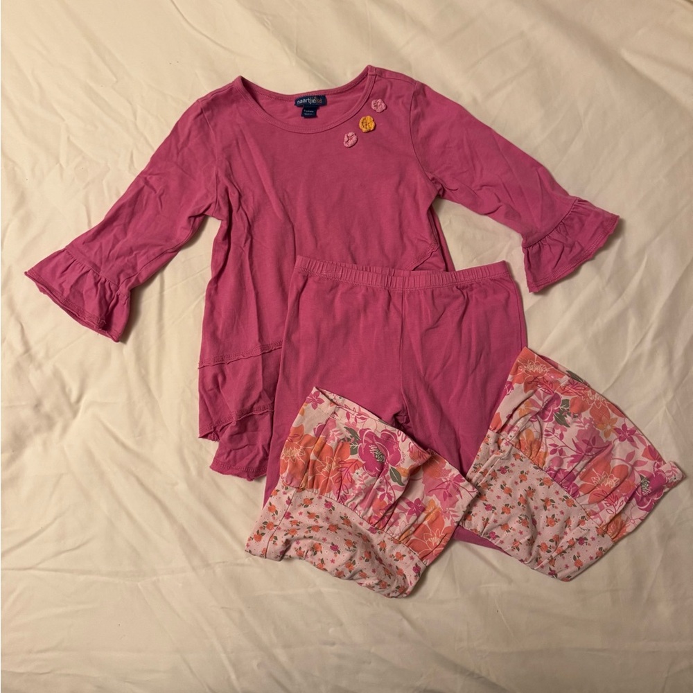 2000s Naartjie Kids pink floral ruffle size 5-6 years matching set